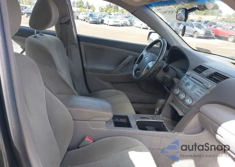 2007 Toyota Camry Le z USA, uszkodzony, nr VIN 4T1BE46K17U610188